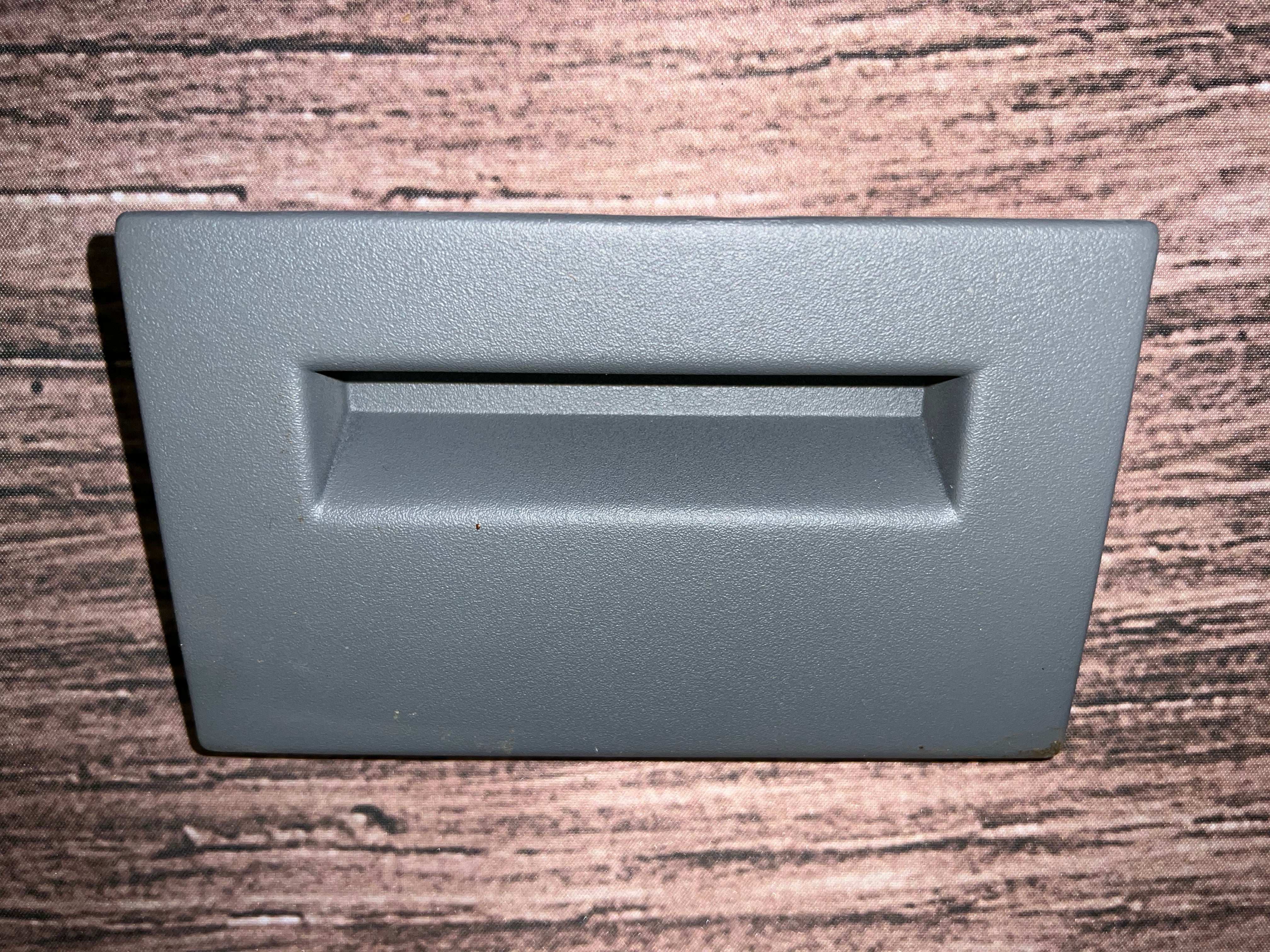 ゆうさま専用です 1988-1993 Instrument Panel Fuse Cover 15639376